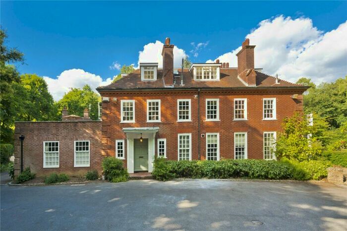 2 Bedroom Duplex To Rent In Thursley House, Farnham Lane, Haslemere, Surrey, GU27