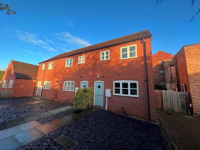 2 Bedroom House To Rent In Cross Street, Newark, NG24