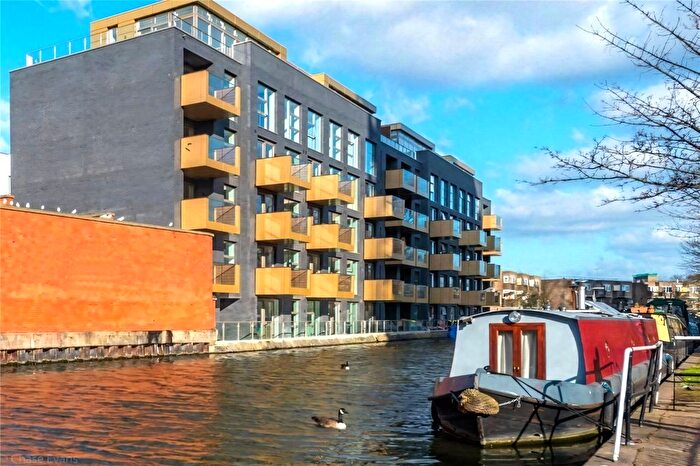 1 Bedroom Flat To Rent In Waterfront Apartments, Amberly Road, London, W9