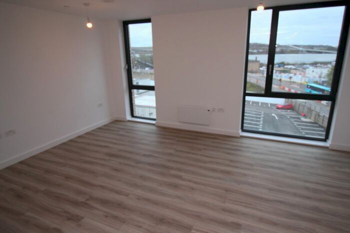 Studio To Rent In Chevette Court, Kimpton Road, Luton, Bedfordshire LU2