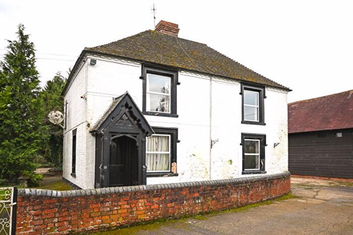 3 Bedroom Detached House For Sale In Welland Court Lane, Worcester, WR8