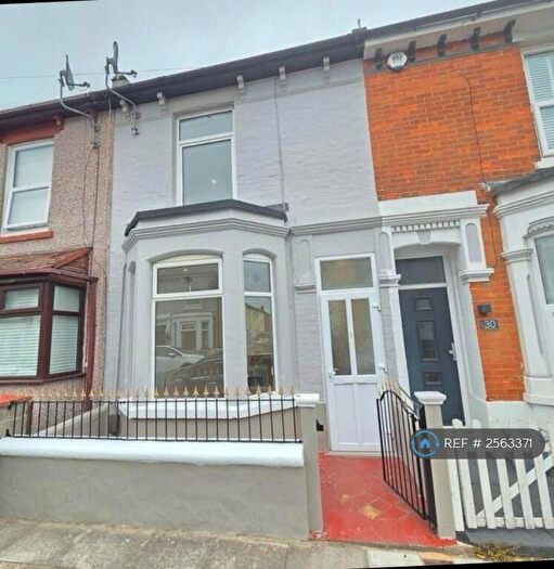 2 Bedroom Terraced House To Rent In Paulsgrove Road, Portsmouth, PO2
