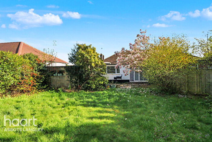 2 Bedroom Semi-Detached Bungalow For Sale In Adeyfield Gardens, Hemel Hempstead, HP2