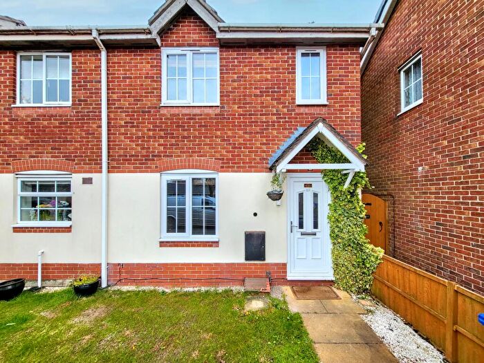 3 Bedroom Semi-Detached House To Rent In Latebrook Close, Goldenhill, Stoke-on-Trent, ST6