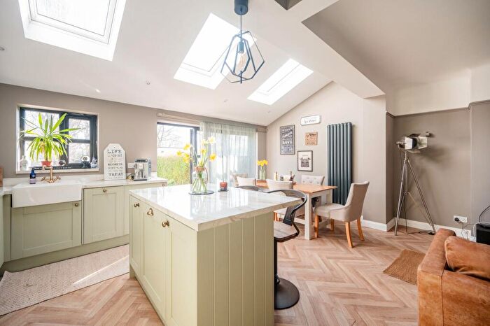 3 Bedroom Semi Detached House For Sale In Sandy Lane, Lydiate, L31