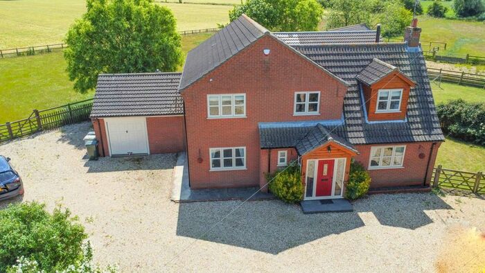 4 Bedroom Detached House For Sale In Station Road, Little Steeping, PE23