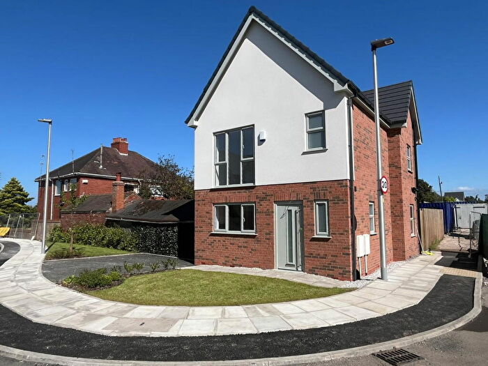 4 Bedroom Detached House For Sale In Pye Bridge Close, Melling, L31