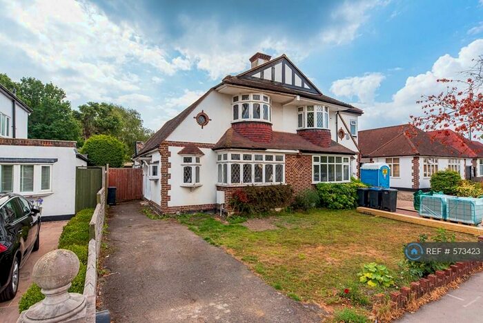4 Bedroom Semi-Detached House To Rent In Bushey Road, Croydon, CR0