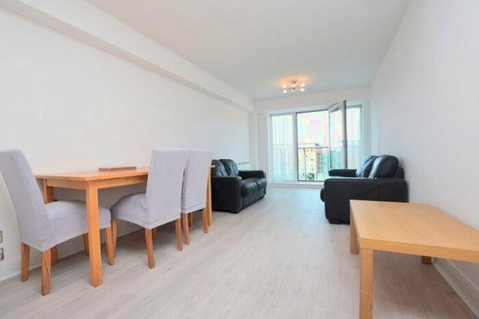 2 Bedroom Flat To Rent In Royal Plaza, Sheffield, S1