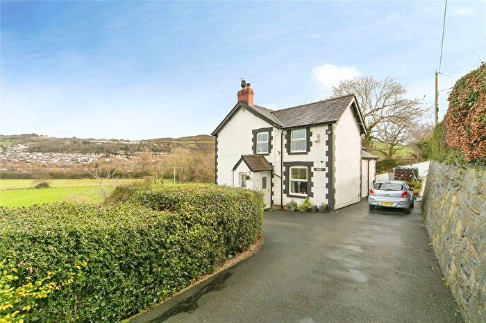4 Bedroom Detached House For Sale In Llangwstenin, Llandudno Junction, Conwy, LL31