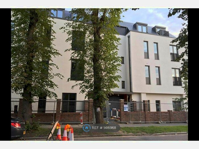 1 Bedroom Flat To Rent In Roxborough House, Harrow, HA1