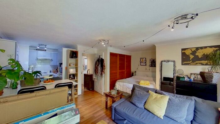 Studio To Rent In Fletcher Street, Tower Hamlets, London, E1