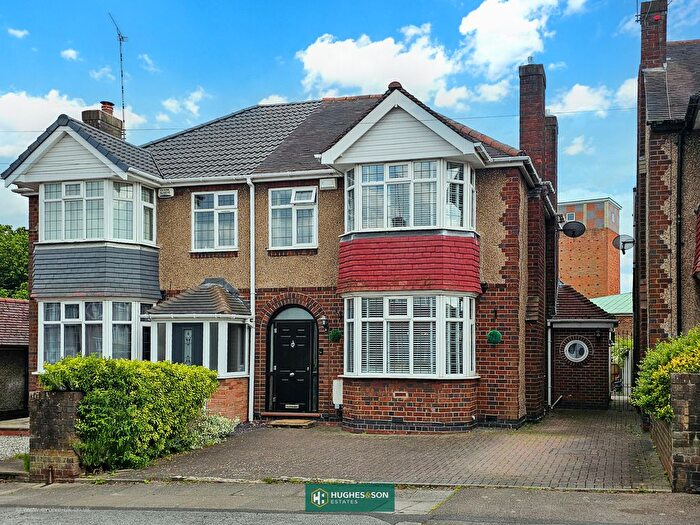 3 Bedroom Semi-Detached House For Sale In Courtleet Road, Coventry, CV3