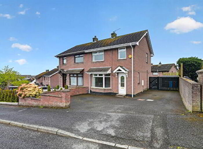 3 Bedroom Semi-Detached House For Sale In Cloverhill Park, Newtownards, BT23