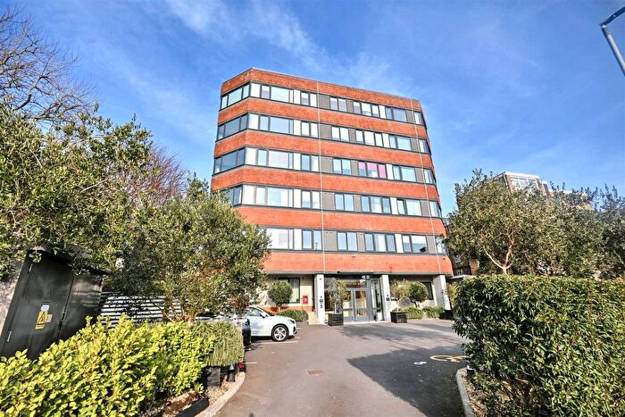 Studio For Sale In Upperton Road, Eastbourne, BN21