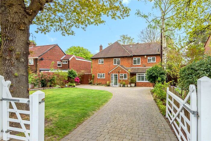 4 Bedroom Detached House To Rent In Fernbank Road, Ascot, Berkshire, SL5