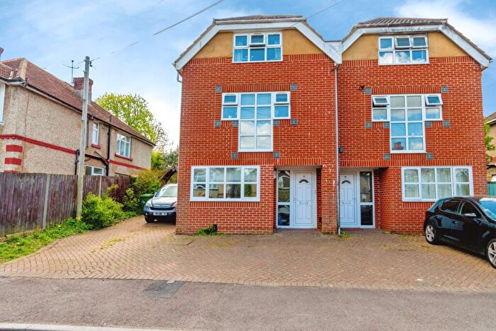 4 Bedroom Semi-Detached House For Sale In Roselands Gardens, Southampton, Hampshire, SO17