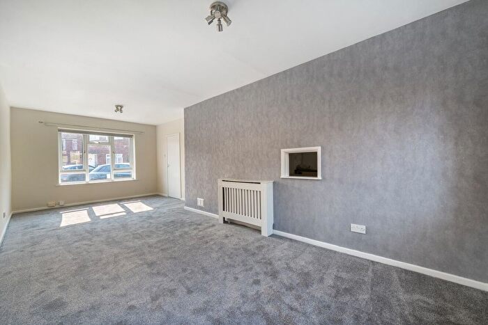 3 Bedroom Terraced House To Rent In Calvin Close, Orpington, Kent, BR5
