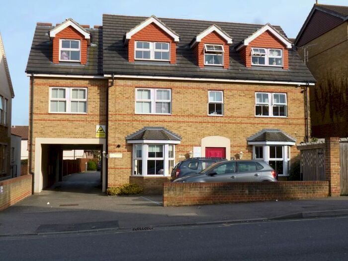 2 Bedroom Flat To Rent In Hatherley Road, Sidcup, DA14