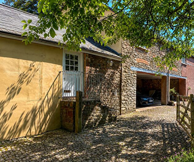 1 Bedroom Apartment To Rent In Stockleigh English, Crediton, EX17