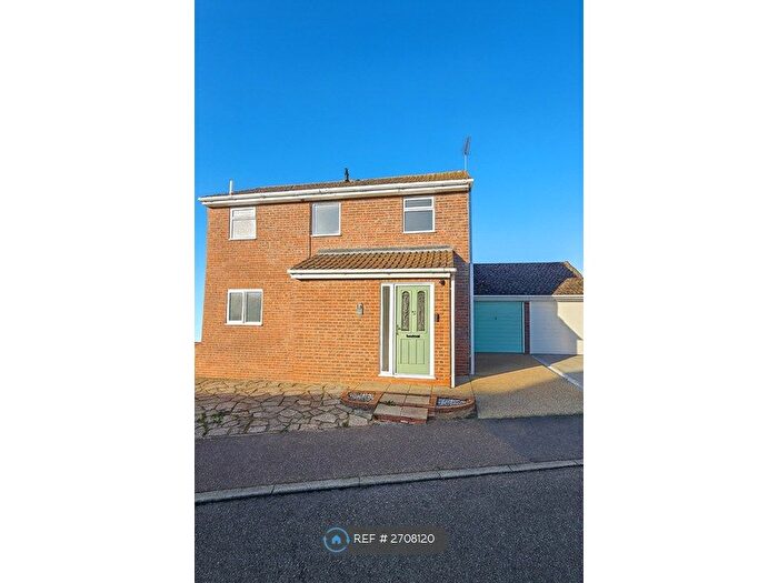 4 Bedroom Detached House To Rent In Clacton-On-Sea, Little Clacton, CO16