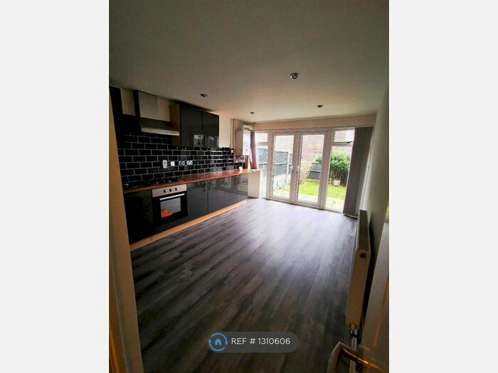 4 Bedroom Terraced House To Rent In Fenwick Lane, Halton Lodge, Runcorn WA7