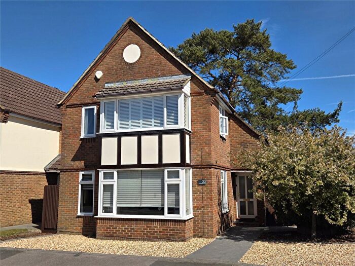 5 Bedroom Detached House For Sale In St. Georges Road, Badshot Lea, Farnham, Surrey, GU9