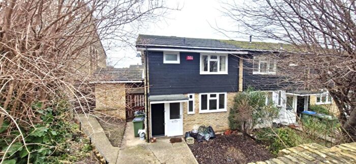 3 Bedroom Terraced House To Rent In Earl Rise, Plumstead, SE18