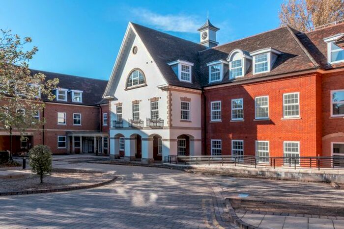 1 Bedroom Flat To Rent In Royal House, Princes Gate, Central Solihull B91