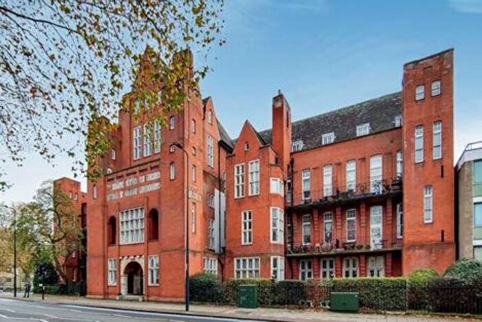 1 Bedroom Flat For Sale In Clapham Road, Oval, London, SW9