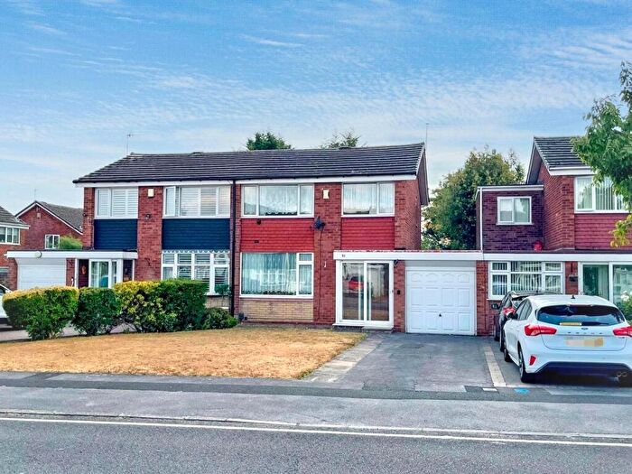 3 Bedroom Semi Detached House For Sale In Stornoway Road, Castle Vale, Birmingham, B35