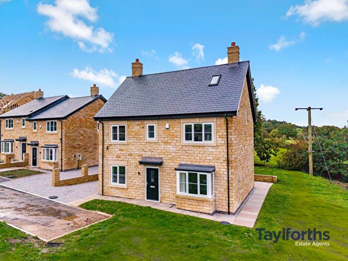 5 Bedroom Detached House For Sale In Cob Lane, Kelbrook, BB18