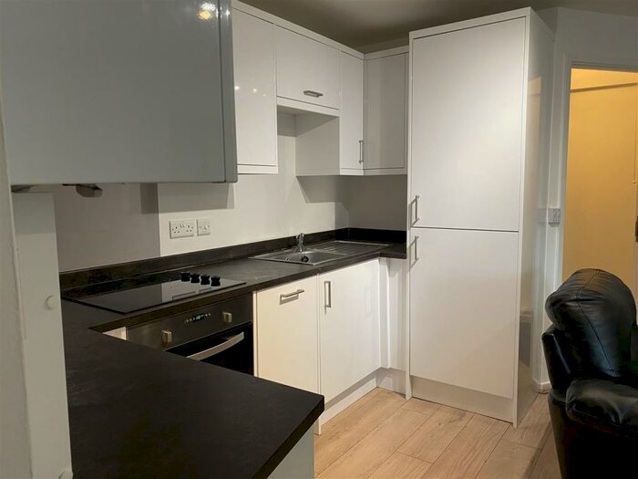 5 Bedroom Flat To Rent In Flat, The Forum, Tiverton Way, Cambridge, CB1