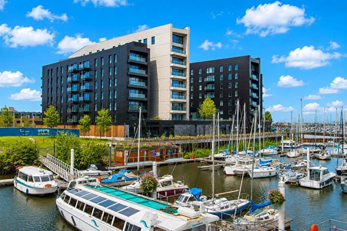 1 Bedroom Flat For Sale In Watkiss Way, Cardiff, CF11