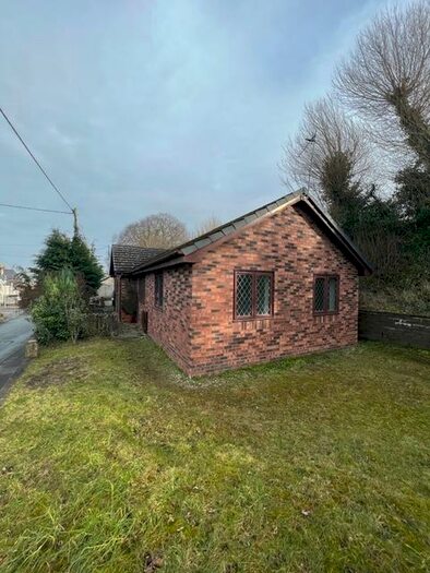 3 Bedroom Detached Bungalow To Rent In Gadlys Lane, Bagillt, CH6