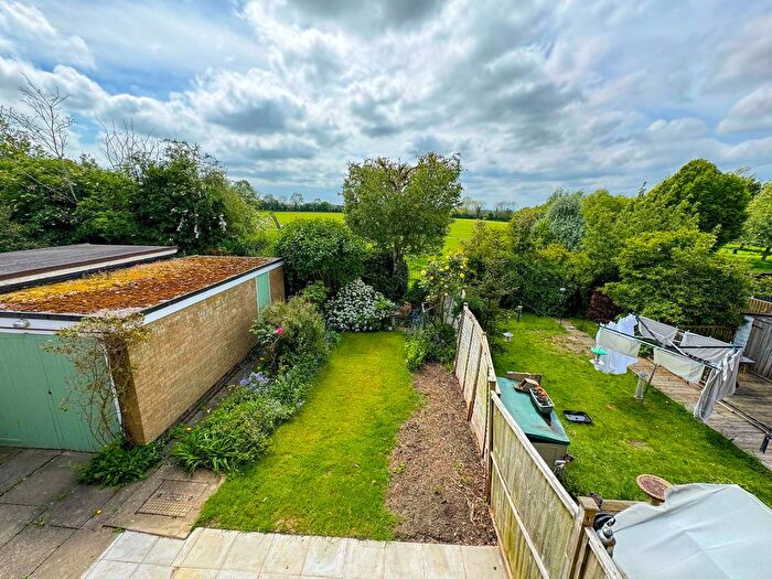 3 Bedroom Semi-Detached House To Rent In Coombe Rise, Oadby, Leicester, LE2