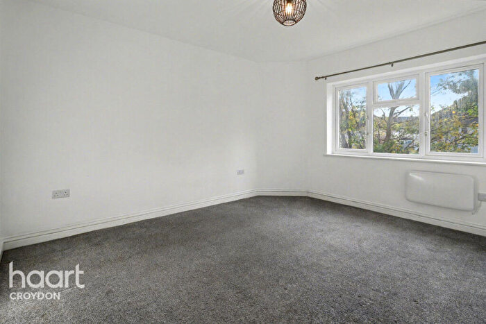 3 Bedroom Terraced House To Rent In Onslow Road, Croydon, CR0