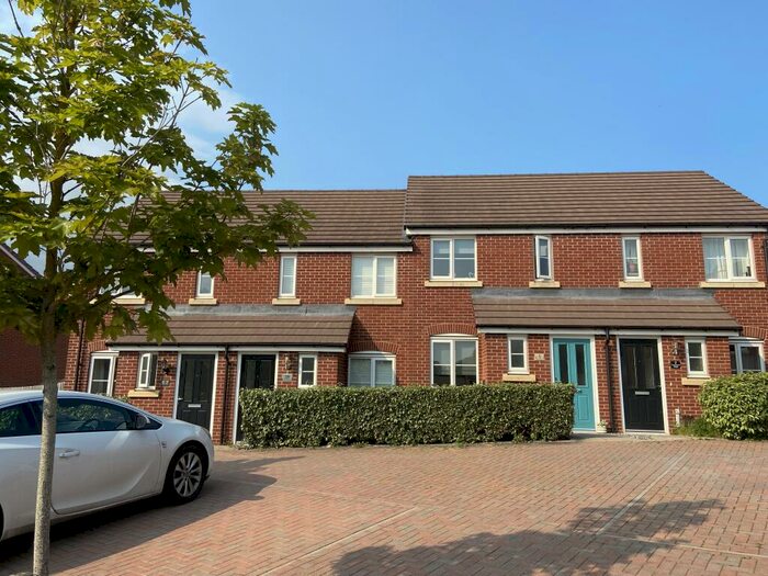 2 Bedroom House To Rent In Leamington Spa, CV31