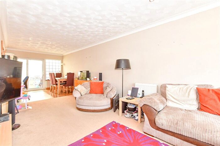 3 Bedroom Terraced House For Sale In Knox Road, Havant, Hampshire, PO9