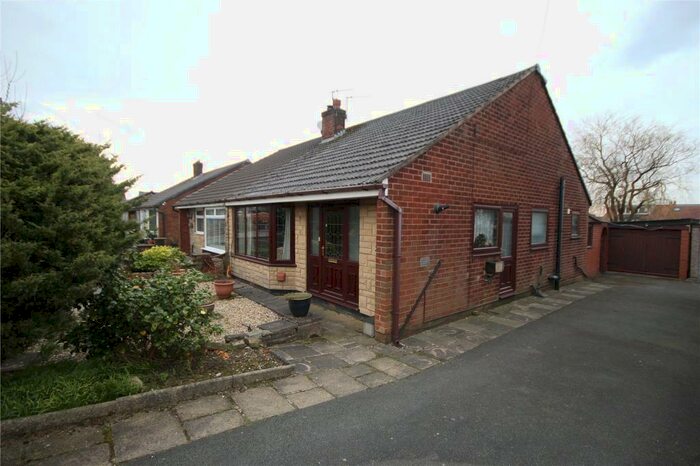 2 Bedroom Bungalow For Sale In Heald Close, Littleborough, Rochdale, OL15