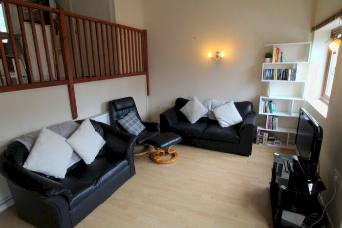 4 Bedroom Terraced House To Rent In Wood Road, Treforest, Pontypridd CF37
