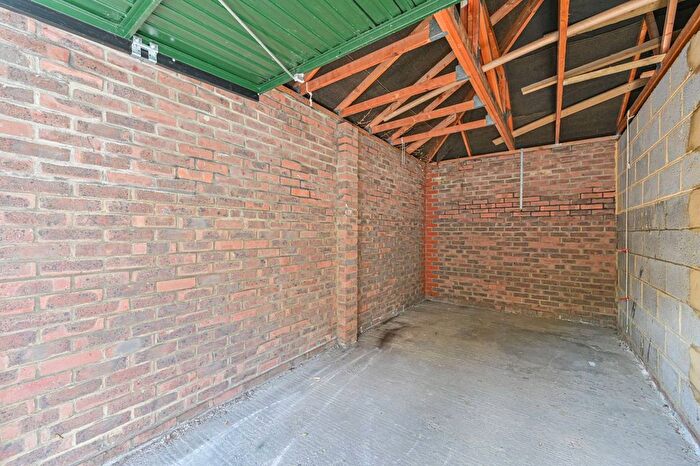 1 Bedroom Garage / Parking To Rent In Copers Cope Road, Beckenham, BR3
