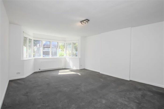 1 Bedroom Flat To Rent In Teignmouth Road, Cricklewood, NW2