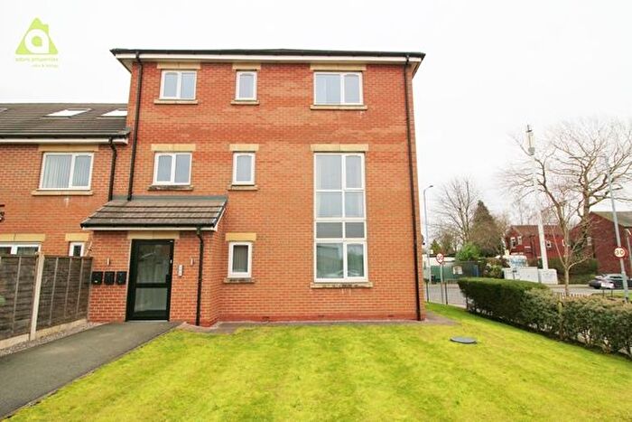 2 Bedroom Flat For Sale In Woodvale, Westhoughton, BL5