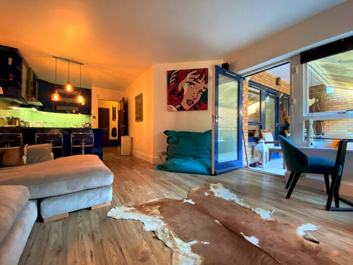 1 Bedroom Flat To Rent In Falconet Court, Wapping High Street, London, E1W