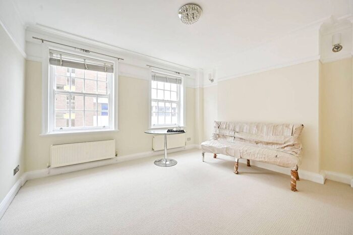 2 Bedroom Flat To Rent In Brompton Road, Knightsbridge, London, SW3
