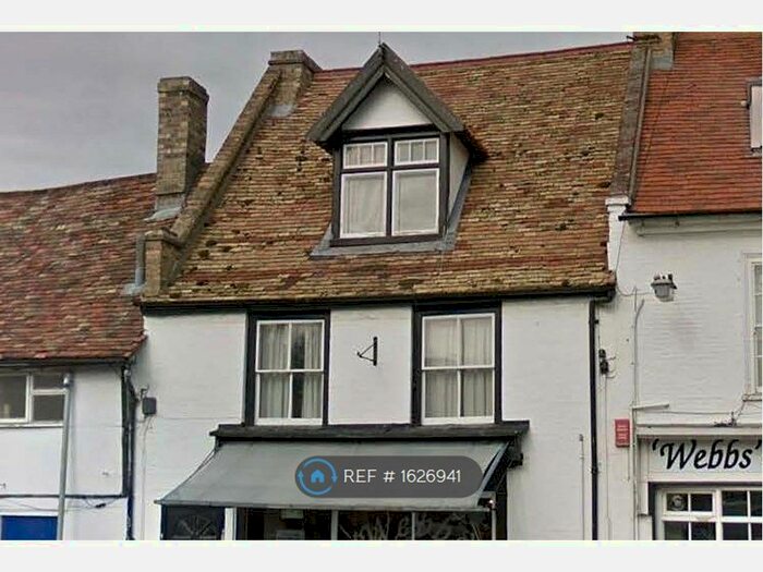 2 Bedroom Flat To Rent In Market Place, Mildenhall, Bury St. Edmunds, IP28