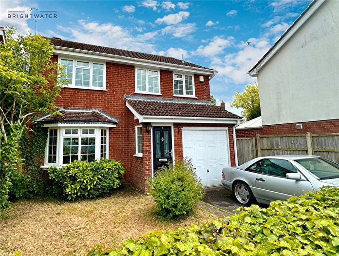 4 Bedroom Property To Rent In Wren Close, Hightown, BH24