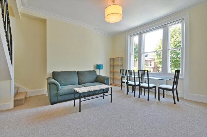 2 Bedroom Flat To Rent In Cavendish Road, Brondesbury, NW6