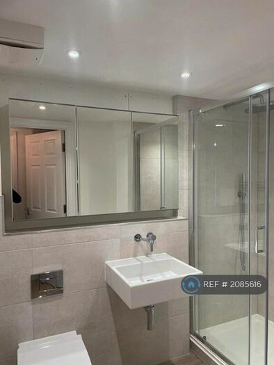 2 Bedroom Flat To Rent In Fountain Mill, Bristol, BS5